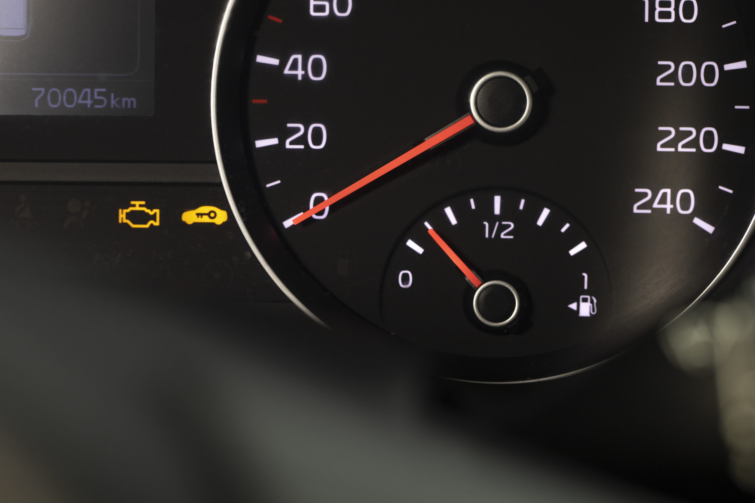 Decoding Your Dashboard: Expert Car Diagnostics in Toronto, ON